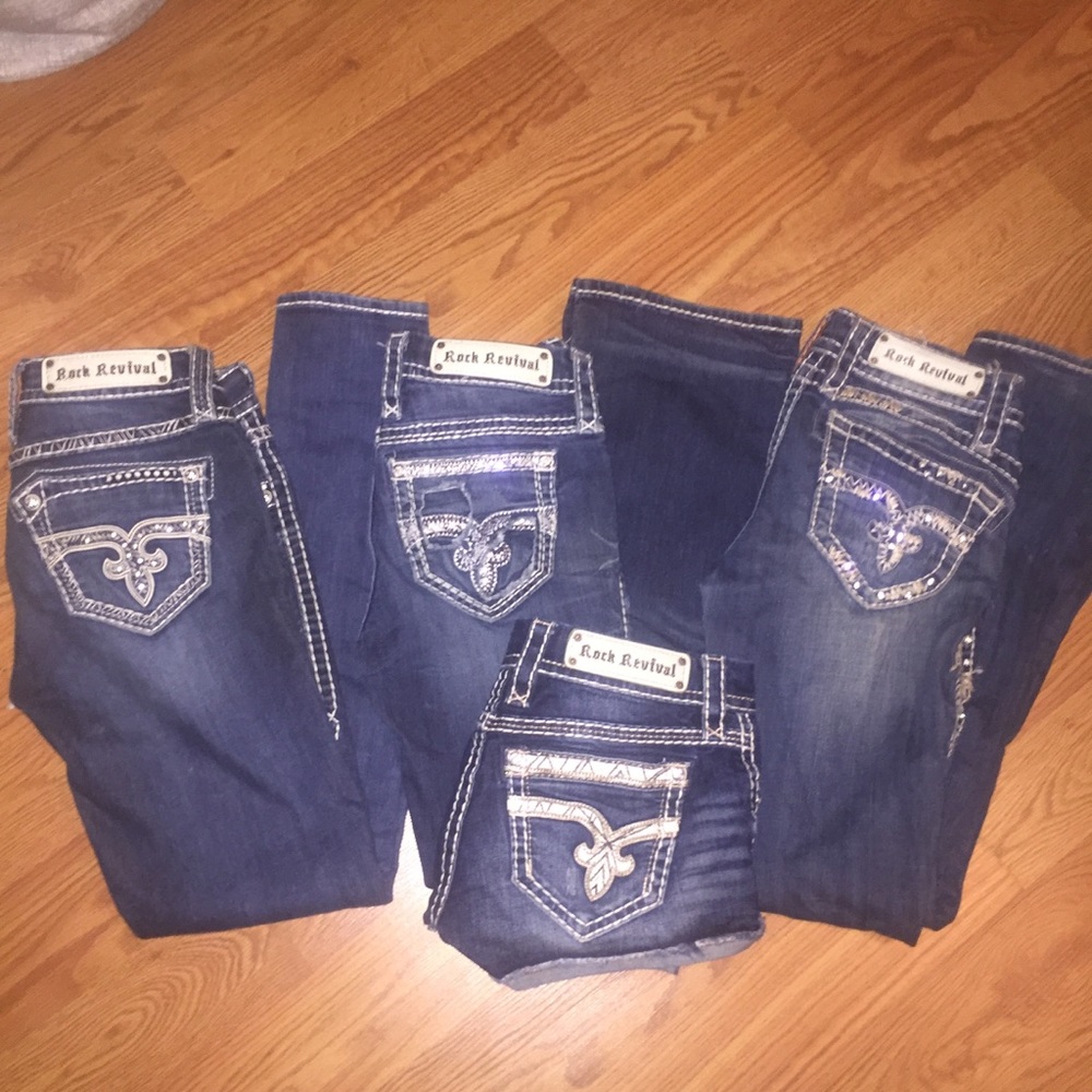 SOLD Rock Revival Jeans size 26